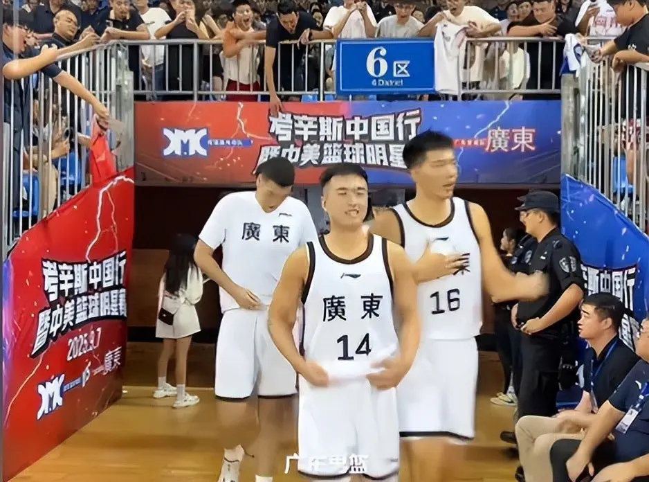徐杰砍下, AA 徐杰砍下, AA