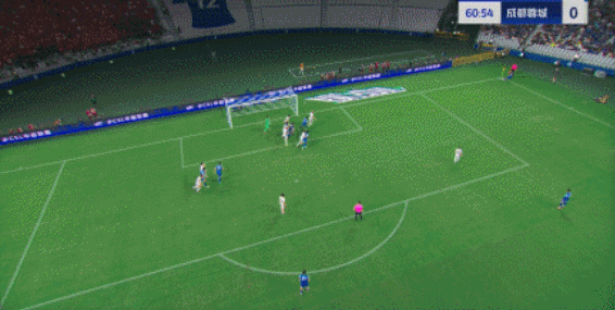 对抗后倒地, 上海申花首, 手球